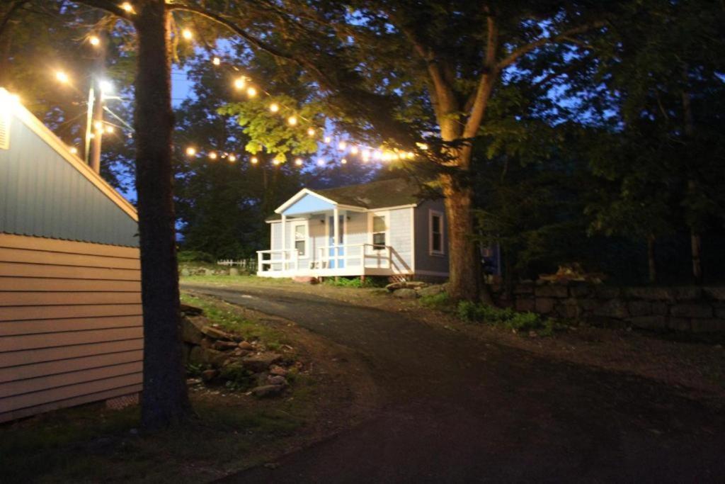 Herring Run Cabins And Inn Борн Экстерьер фото